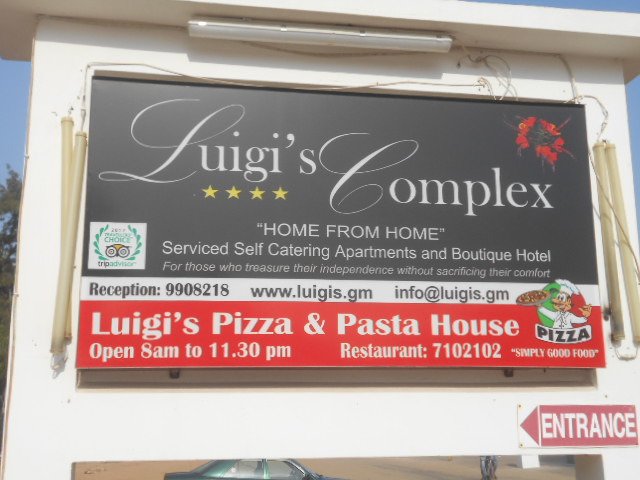 Luigi's Complex-浴室