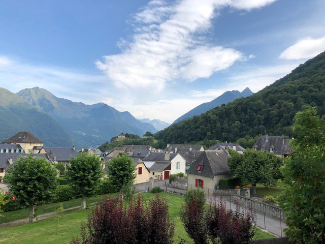 Hautes Pyrenees Cycling Lodge-浴室