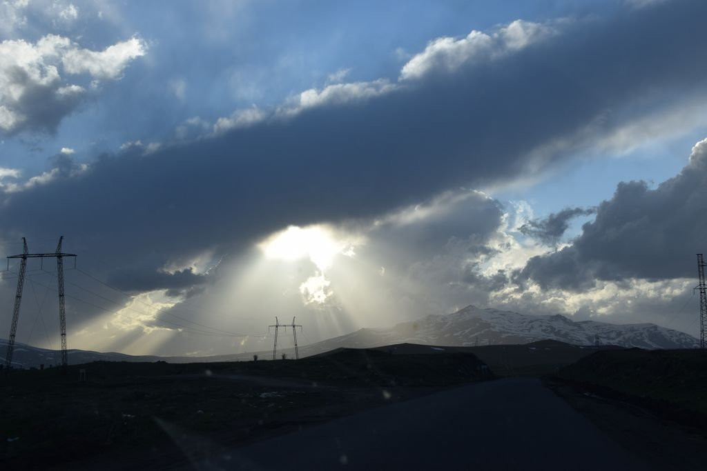 Caucasian Mountains-埃里温必去景点