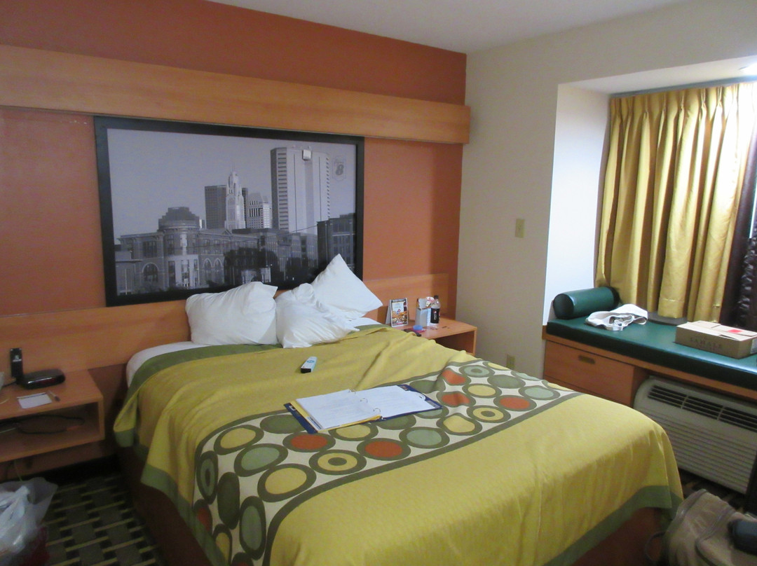 Super 8 by Wyndham Columbus West主图