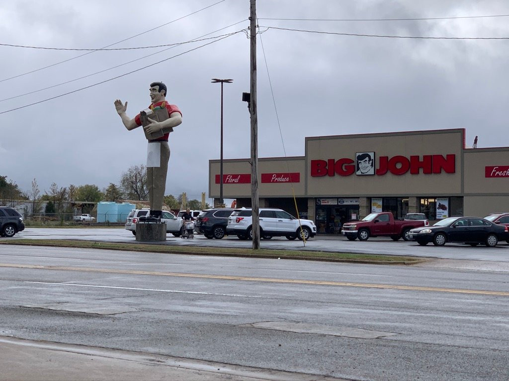 Big John Grocery Clerk-Metropolis必去景点