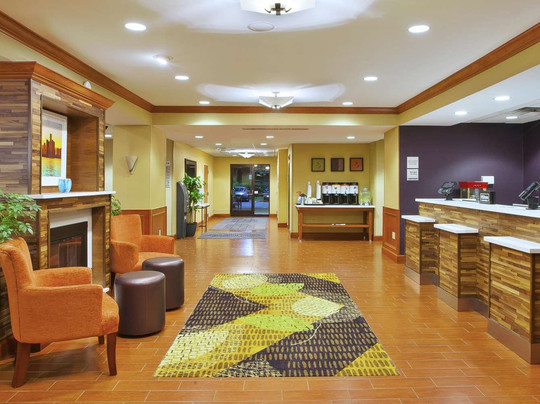 Hampton Inn Commerce Novi主图