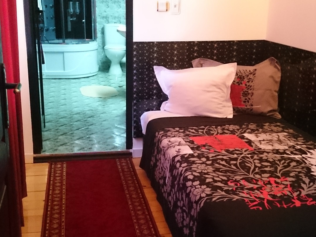 里米尼俱乐部酒店主图