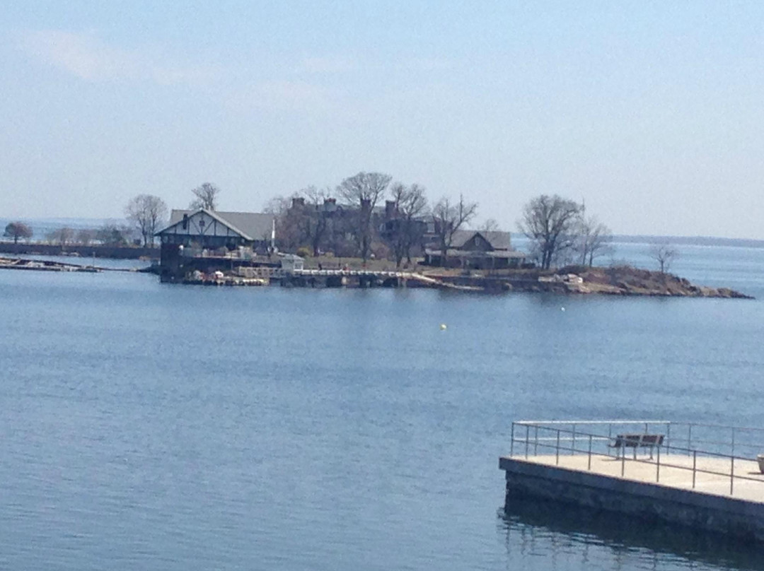 Hudson Park and Beach景点图片