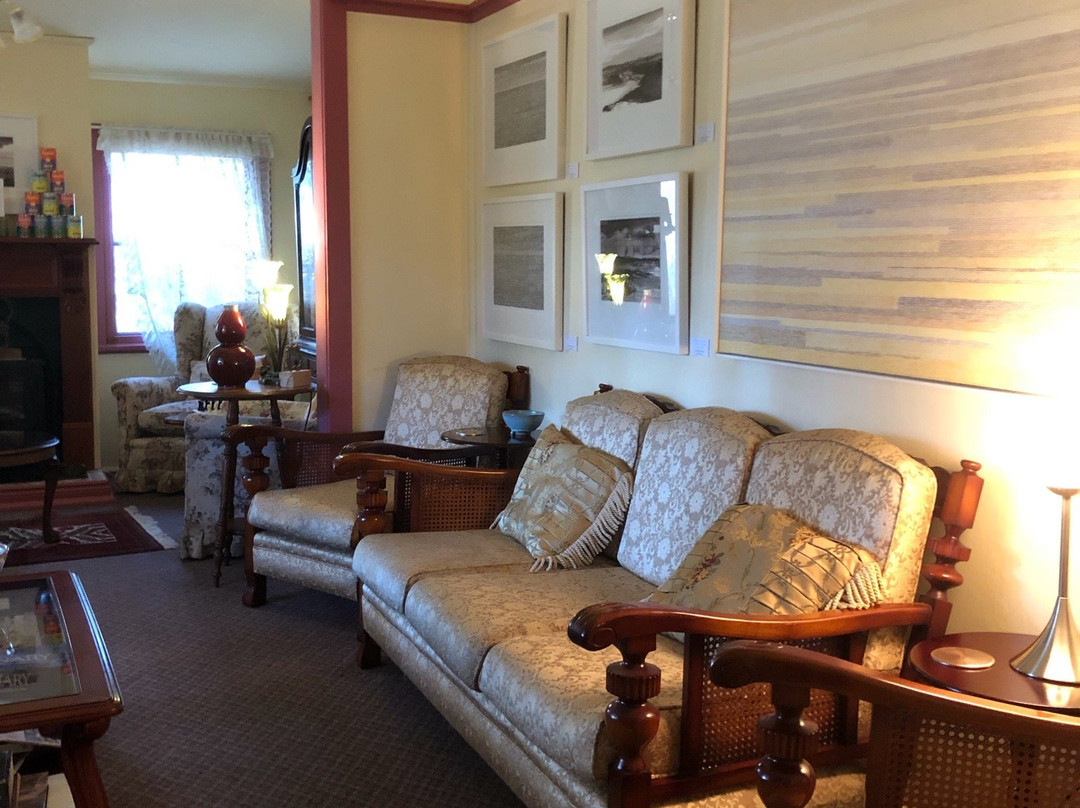 小屋商务宾馆主图