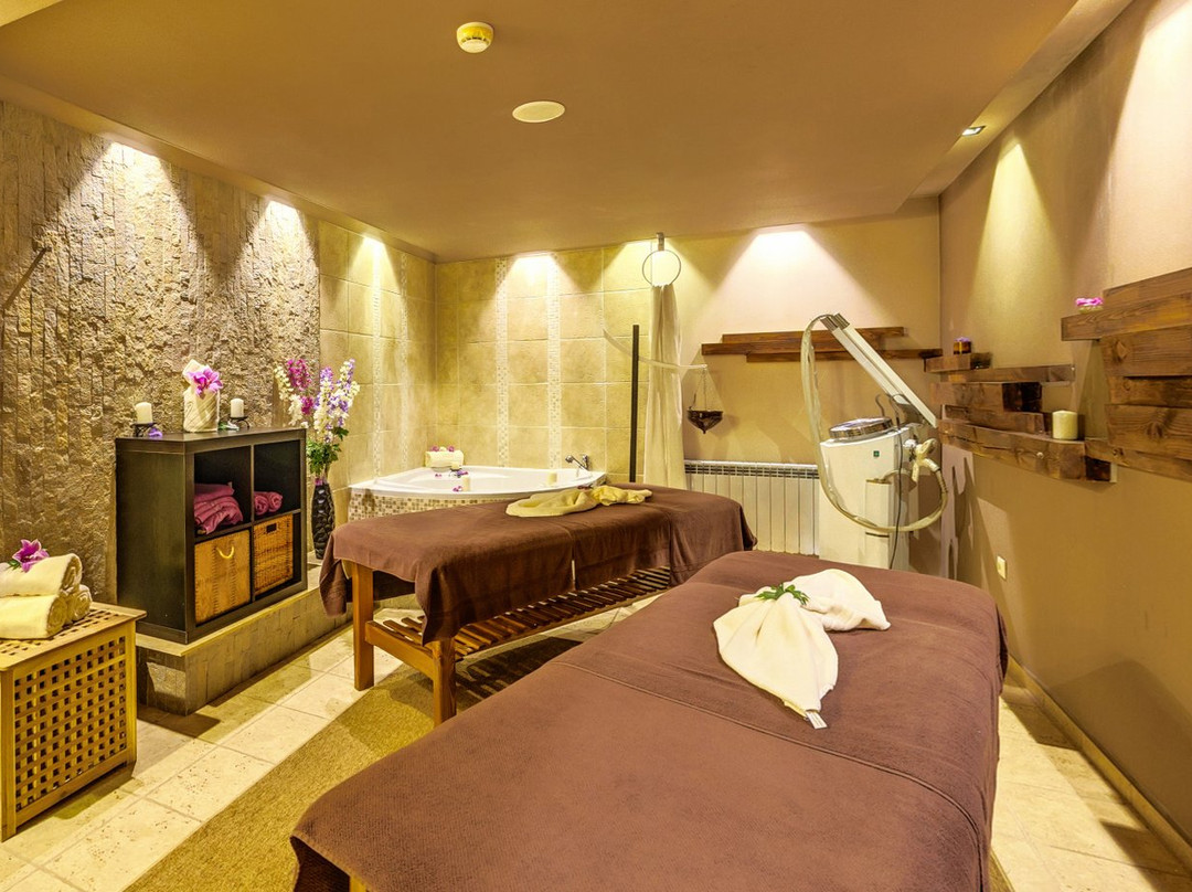 Royal Spa Hotel主图