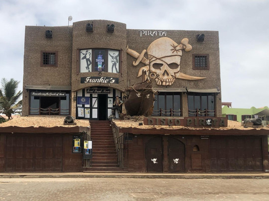 Frankie's Bar-圣塔玛丽亚必去景点