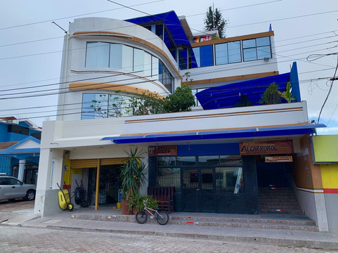 洛斯阿尔伽鲁博思旅馆主图