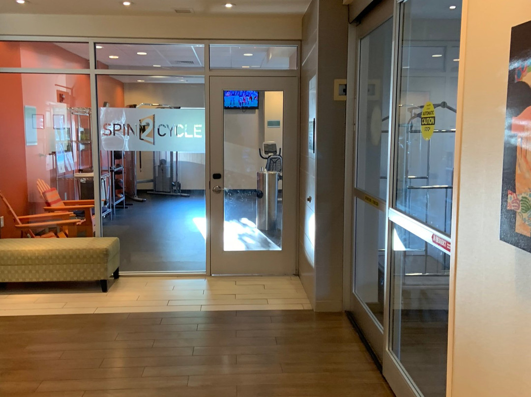 Home2 Suites By Hilton Greensboro Airport主图