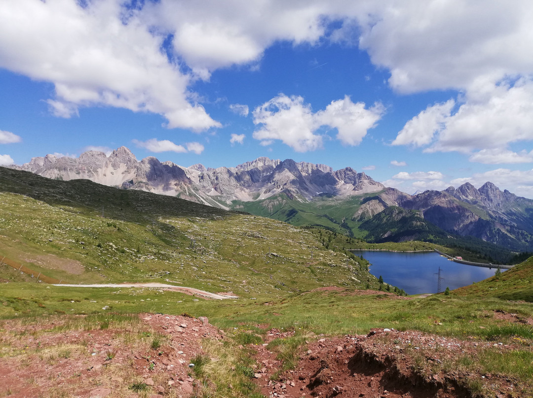 Lago di Cavia景点图片