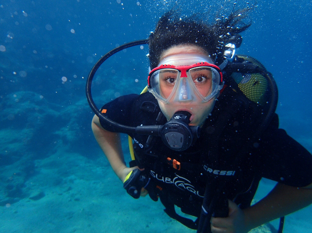 SubAQUA Diving Center-卡斯必去景点