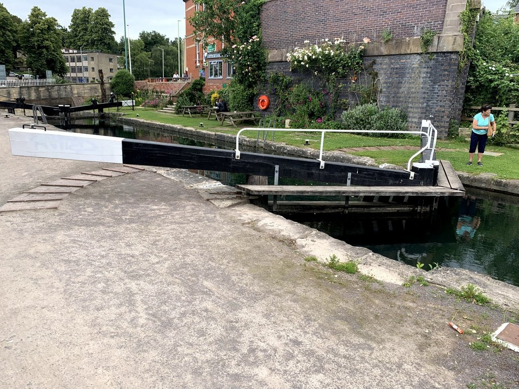 Thames and Severn Canal景点图片