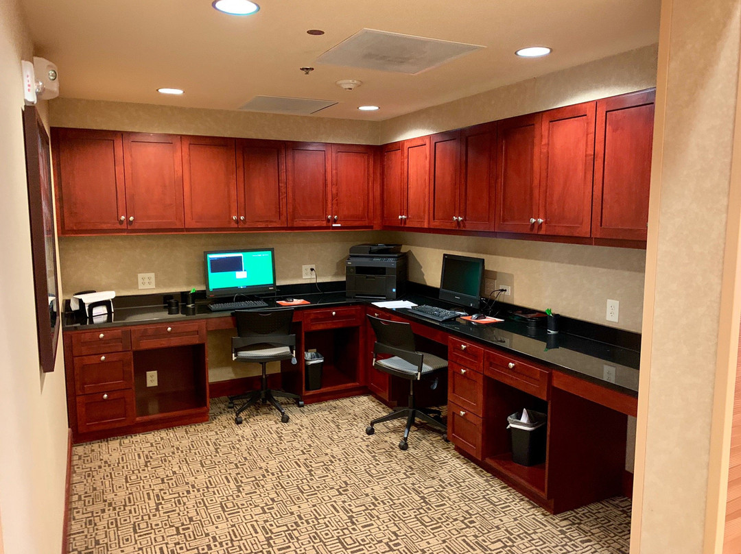 Holiday Inn Ardmore I-35 By IHG主图