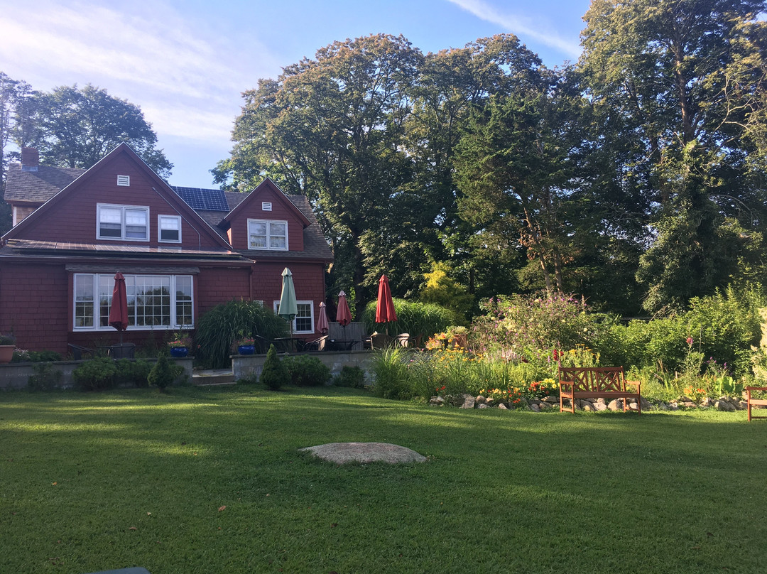 Woods Hole Passage Inn主图