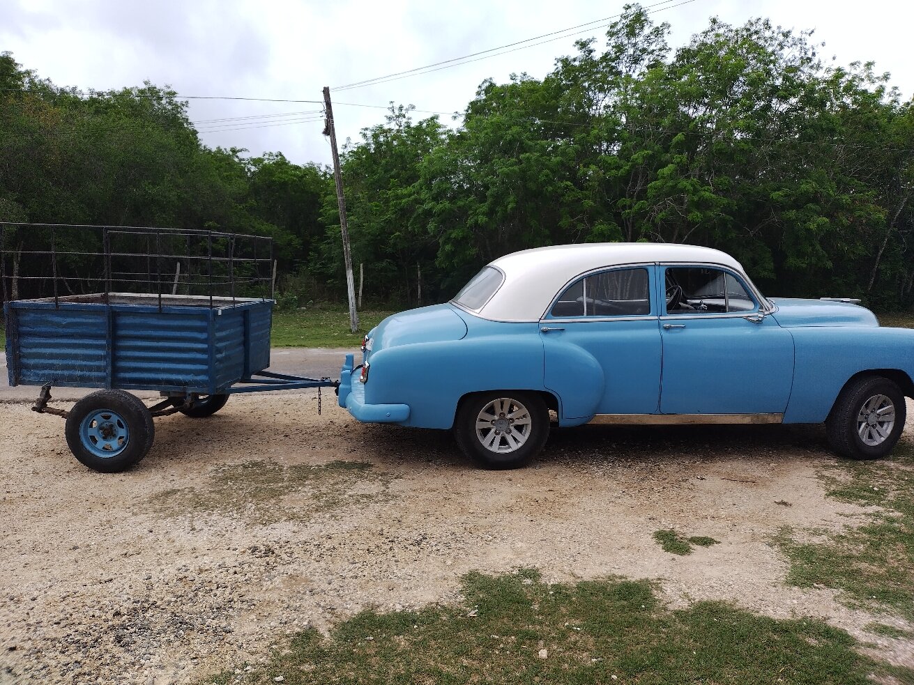 Lidia y Julio-官方