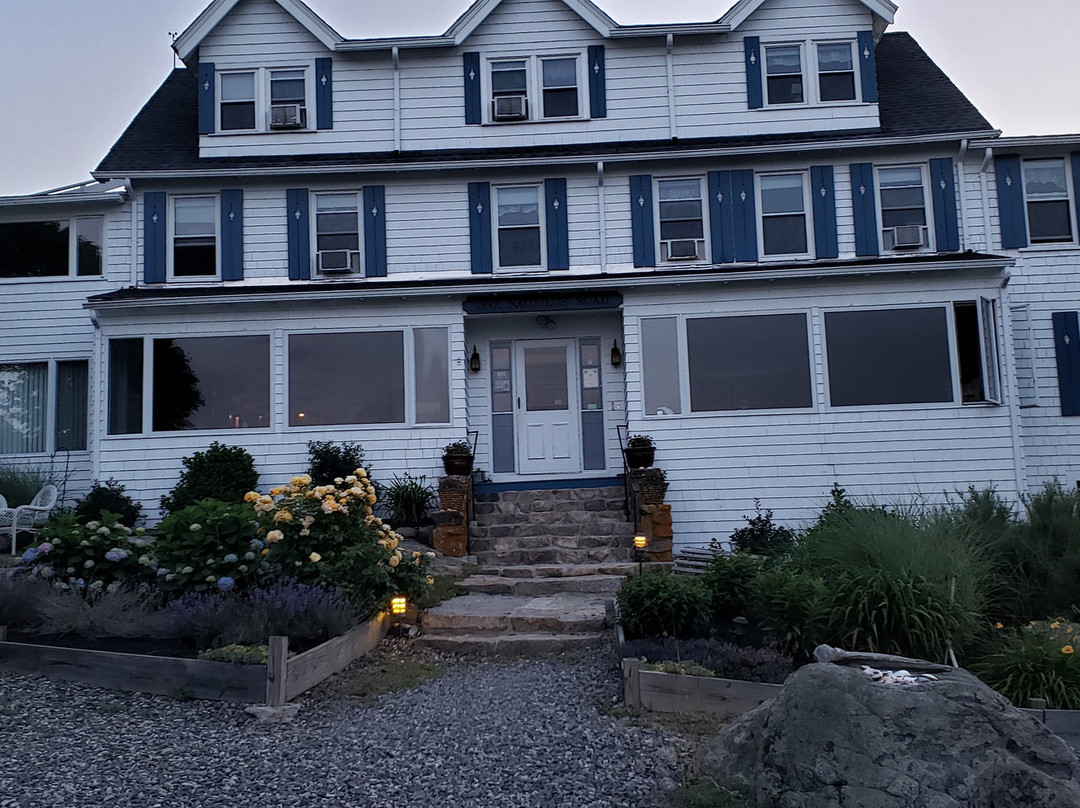 Blue Shutters Beachside Inn主图