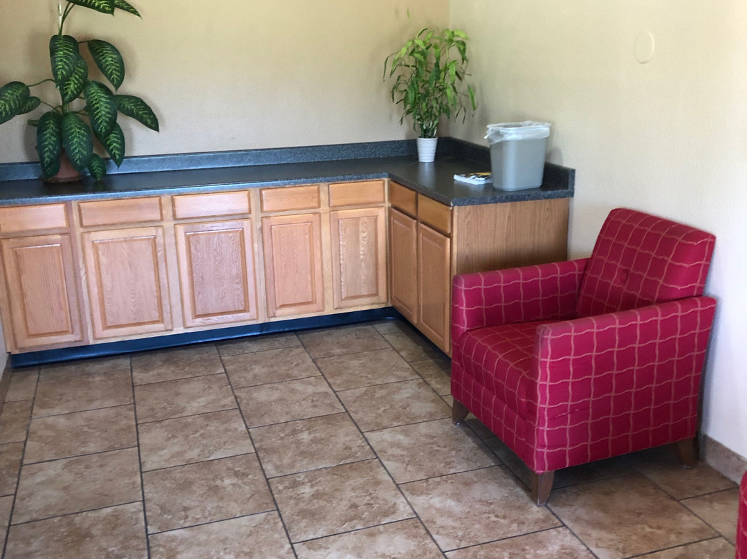 Newton Inn In Newton, Ks主图