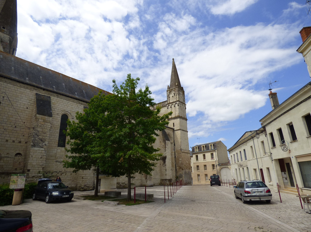 Collégiale Du Puy-Notre-Dame景点图片