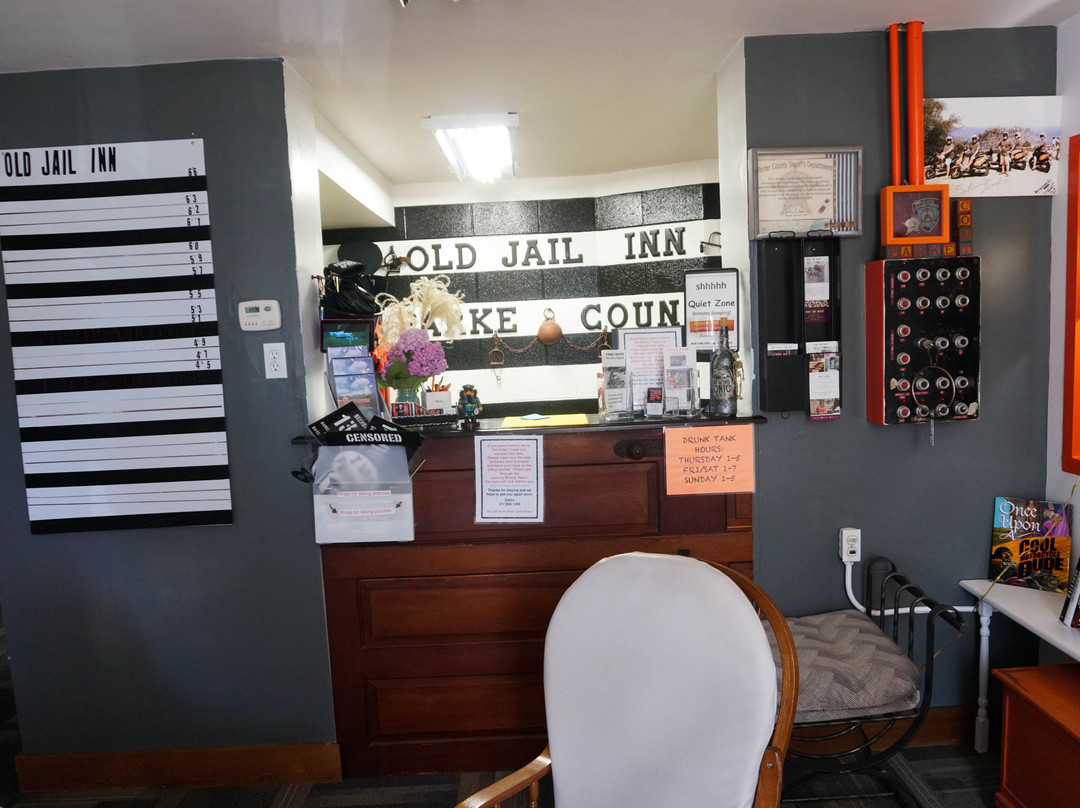 Old Jail Inn Parke County - Drunk Tank Winery主图