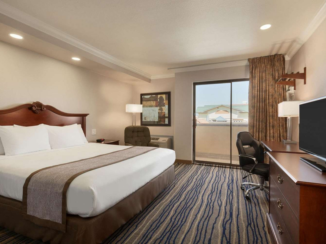 Days Inn by Wyndham Eureka CA主图