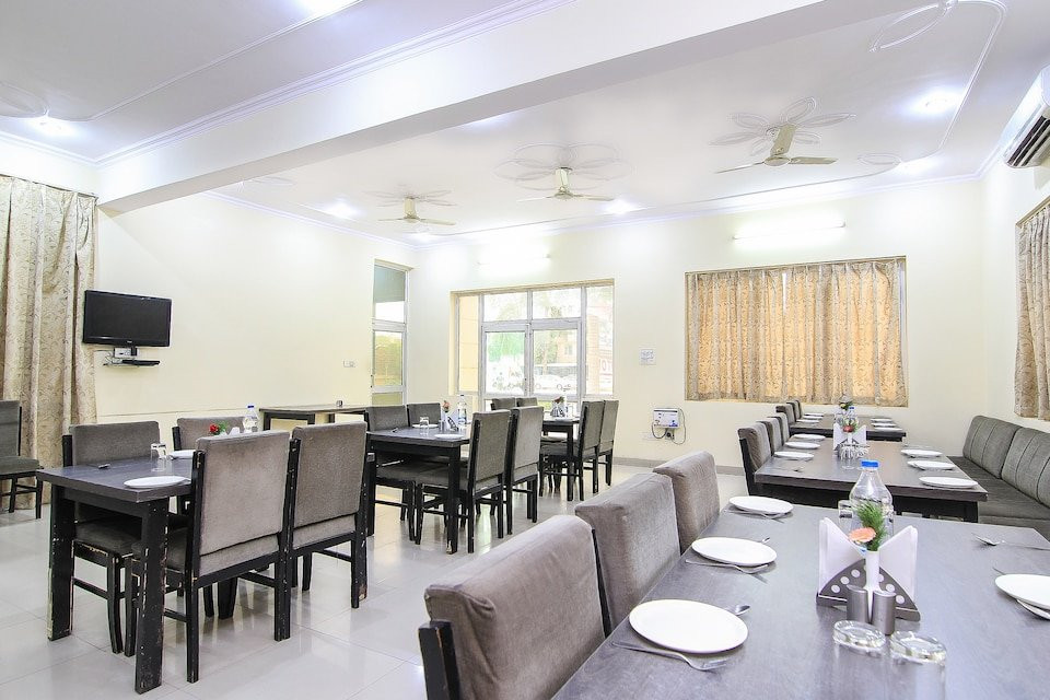 OYO 2032 Hotel Exotica主图