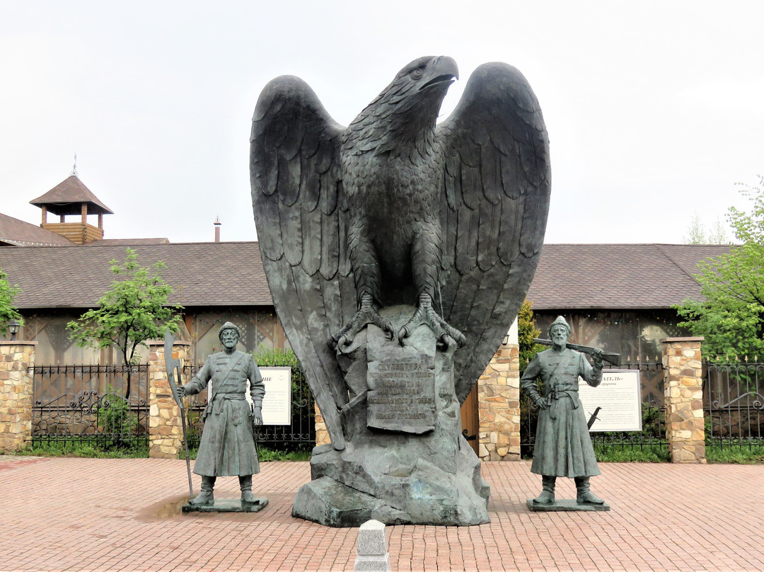 Sculpture the Eagle Founder景点图片