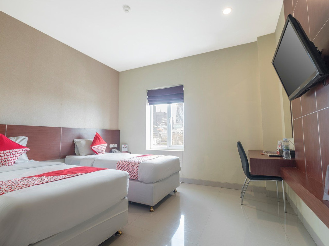 Capital O 454 Raising Hotel主图