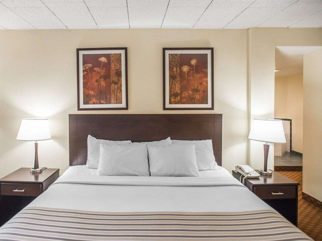 Econo Lodge & Suites主图