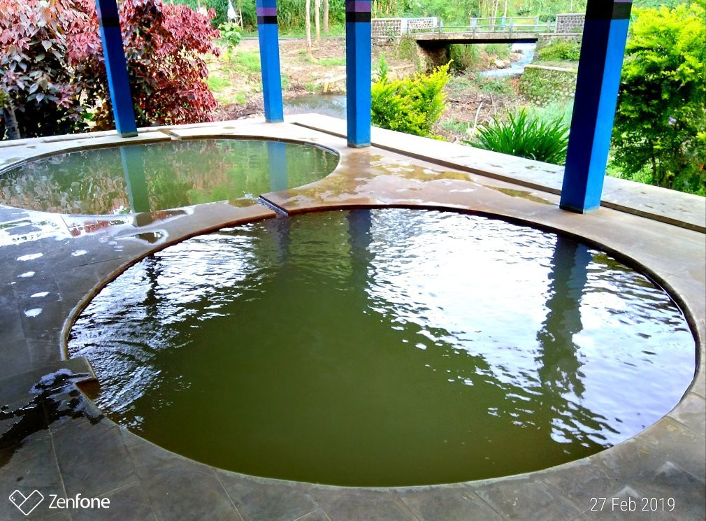Blawan Natural Hot Springs景点图片