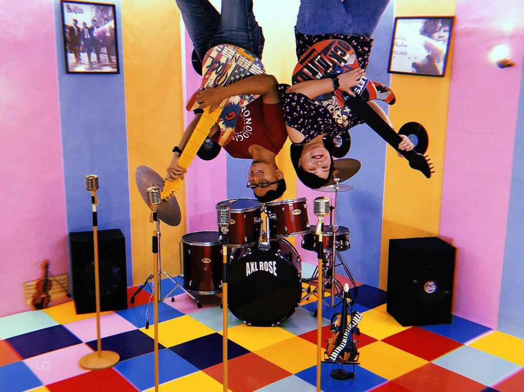 Upside Down World-坦格朗必去景点