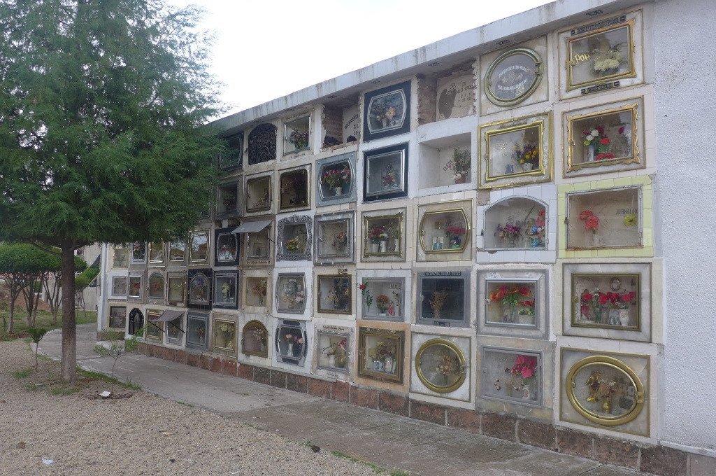 General Cemetery-苏克雷必去景点