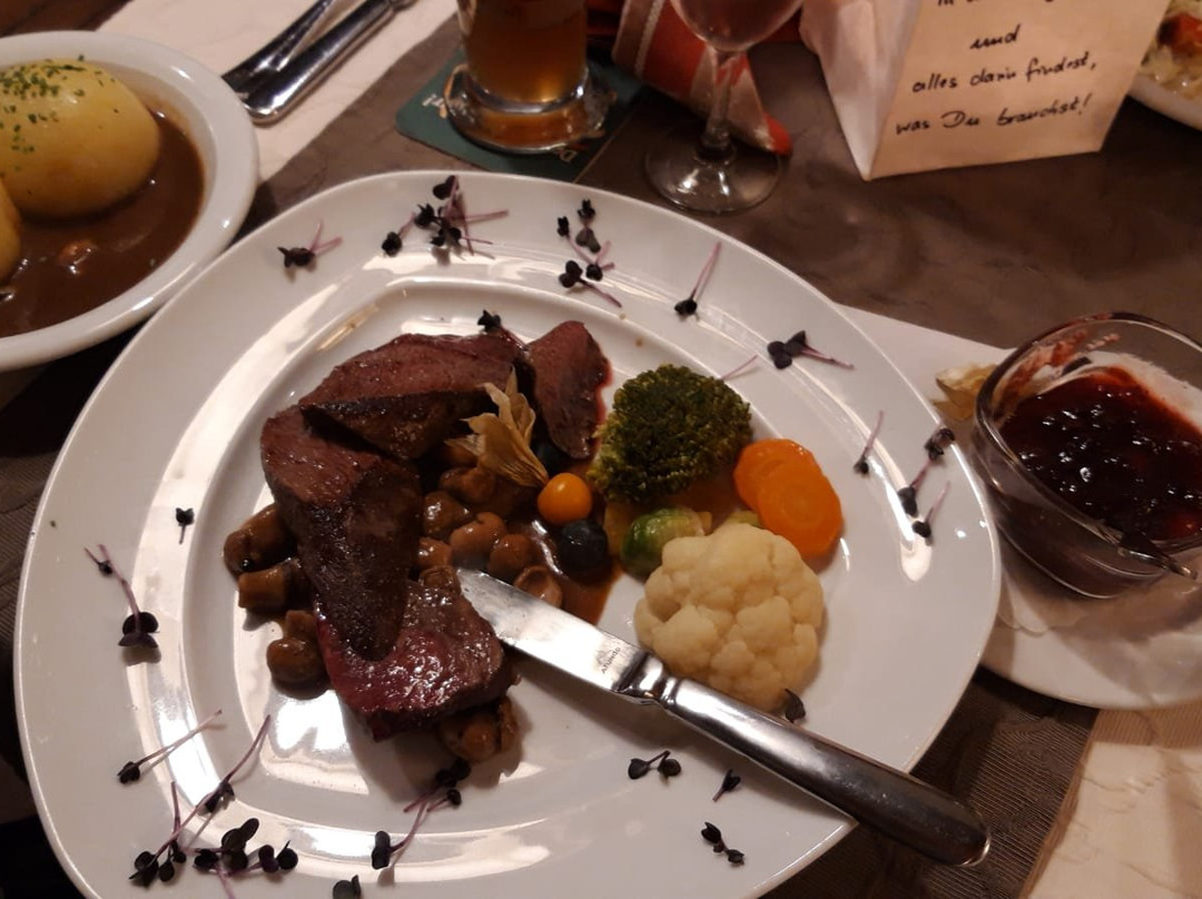 Goldener Hirsch主图