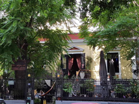 Dentro Sto Bar-塞萨洛尼基必去景点