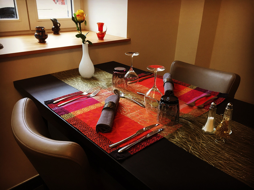 Certines餐馆和美食-Auberge Lentaise