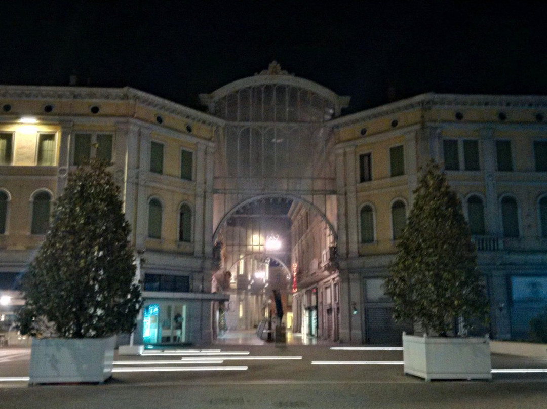 Galleria Matteotti-麦斯特必去景点