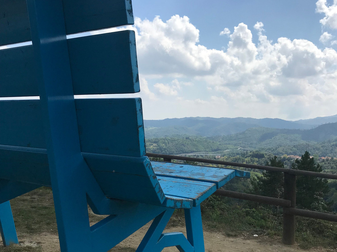 Panchina gigante azzurra景点图片