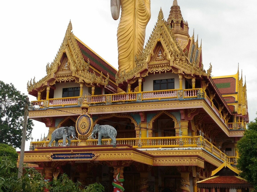 Wat Mai Suwankiri-道北必去景点