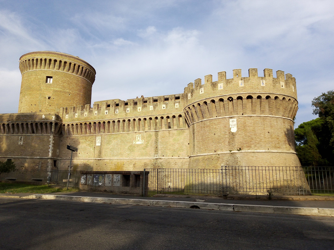Ostia Antica旅游景点-Castello di Giulio II