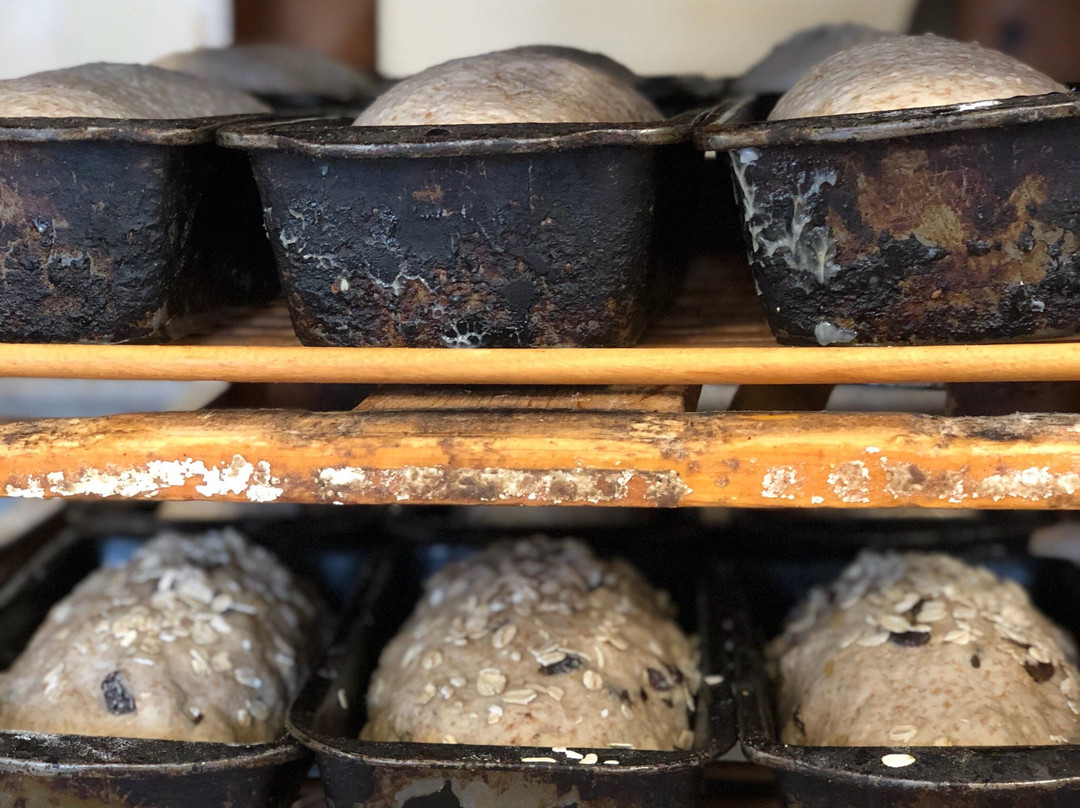 Worcester餐馆和美食-The Manghi's Bread