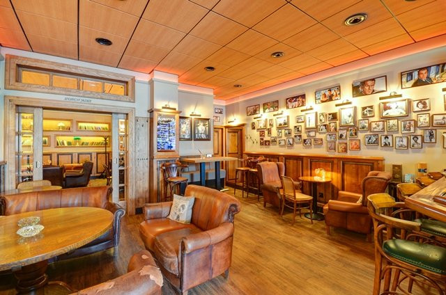 Legenda Cafe bar