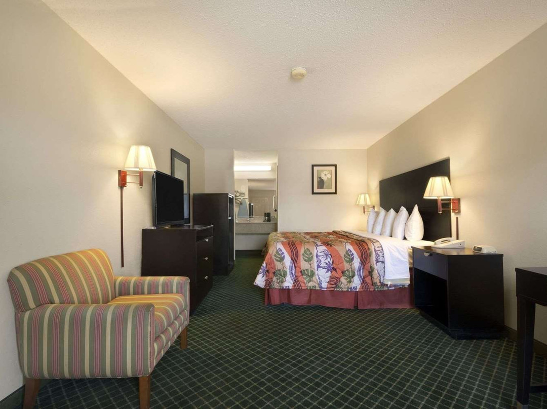 Days Inn by Wyndham Alma主图