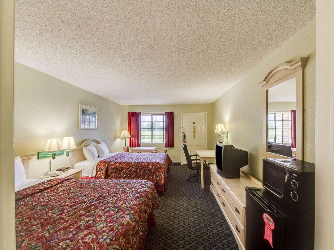 Econo Lodge Falfurrias Hwy 281主图