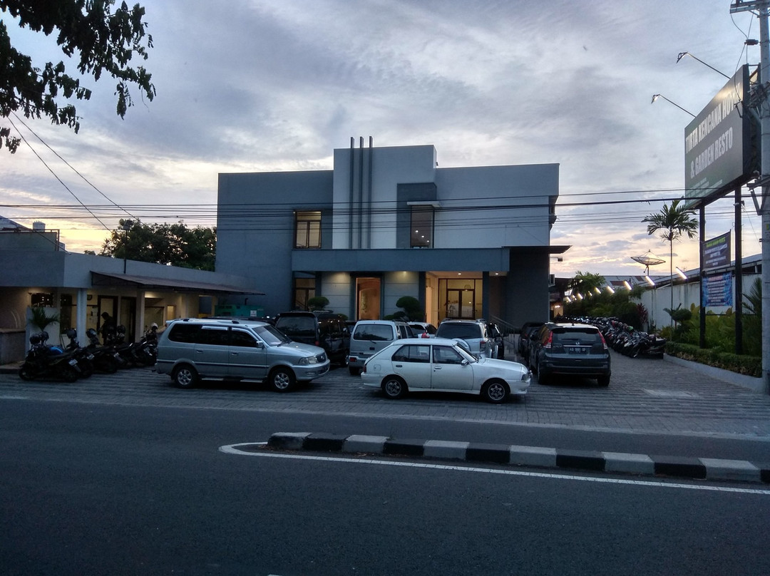 Tirta Kencana Hotel & Garden Resto主图