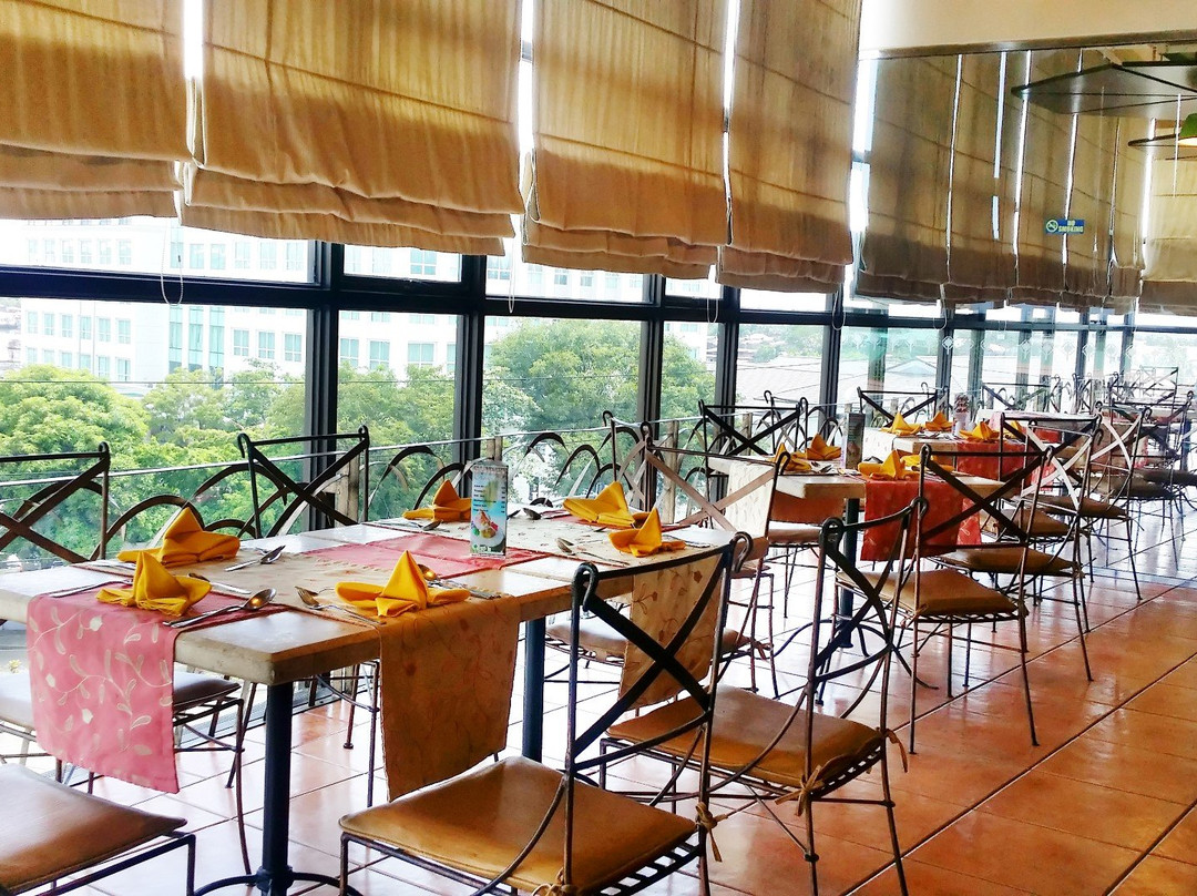 伊洛戴斯酒店主图