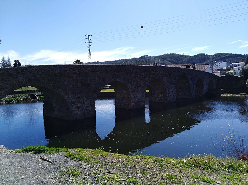 Vale da Ribeira da Serta景点图片