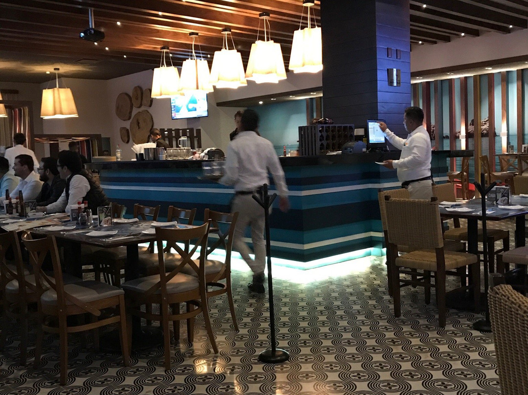 El Palomar餐馆和美食-Cabanna Gourmeteria