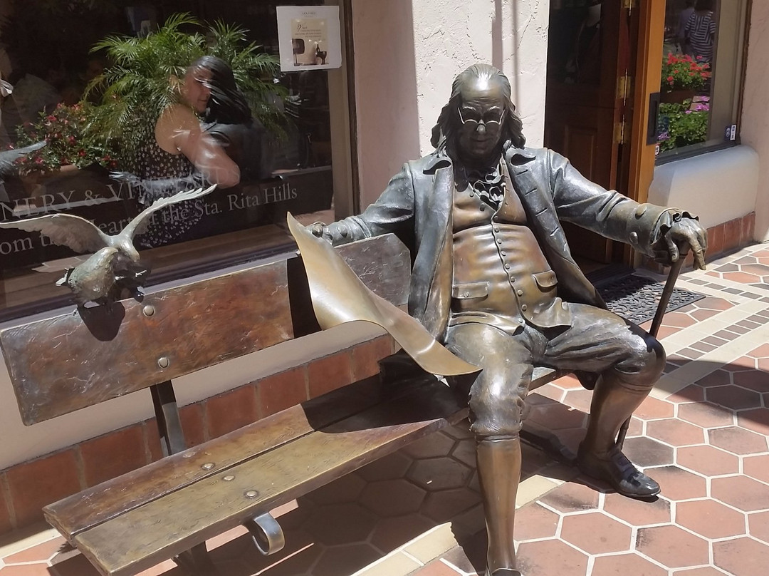 The Historic La Arcada Courtyard-圣巴巴拉必去景点