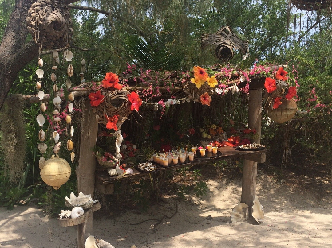 Ile Moro-Ile Des Pins必去景点