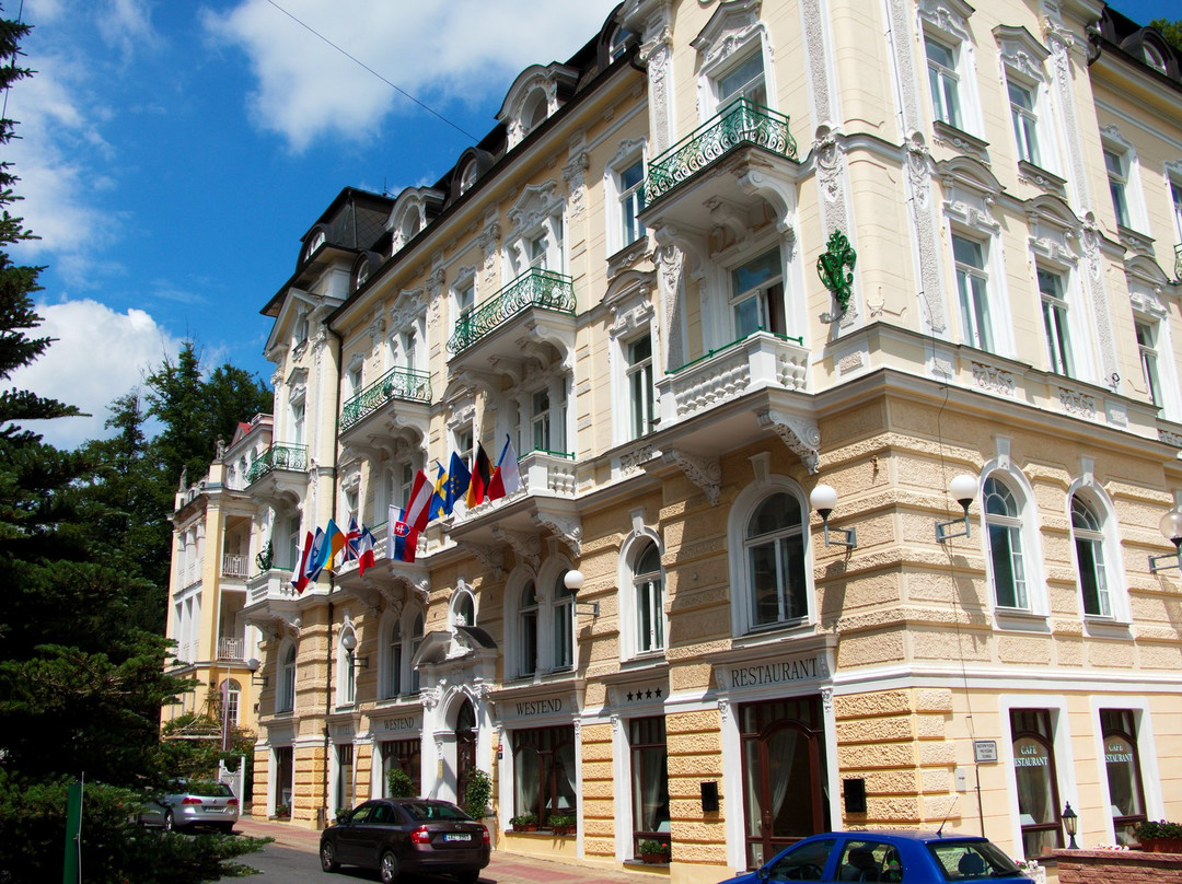 金日瓦特矿泉镇酒店住宿-Hotel Westend