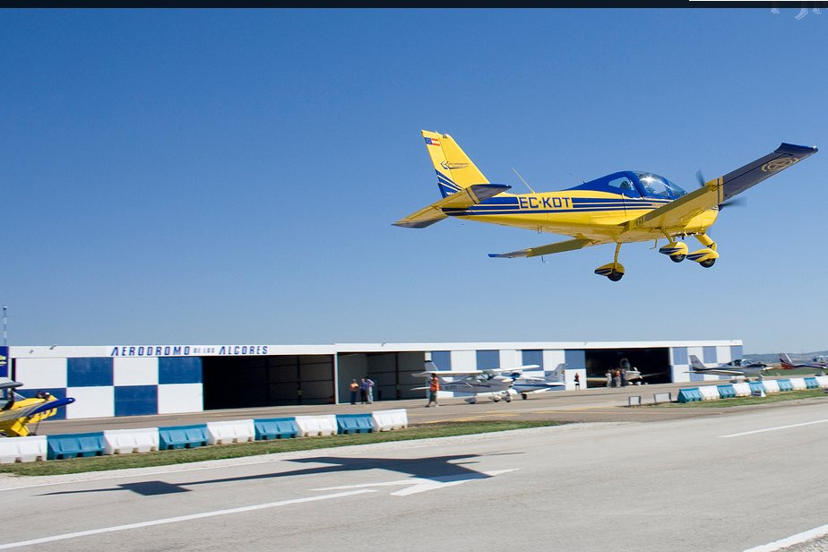 Aerohispalis Escuela de Vuelo-塞维利亚必去景点